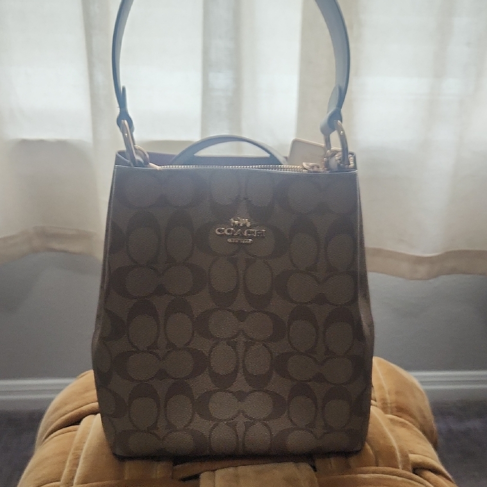 Coach Signature Brown Shoulder Bag
